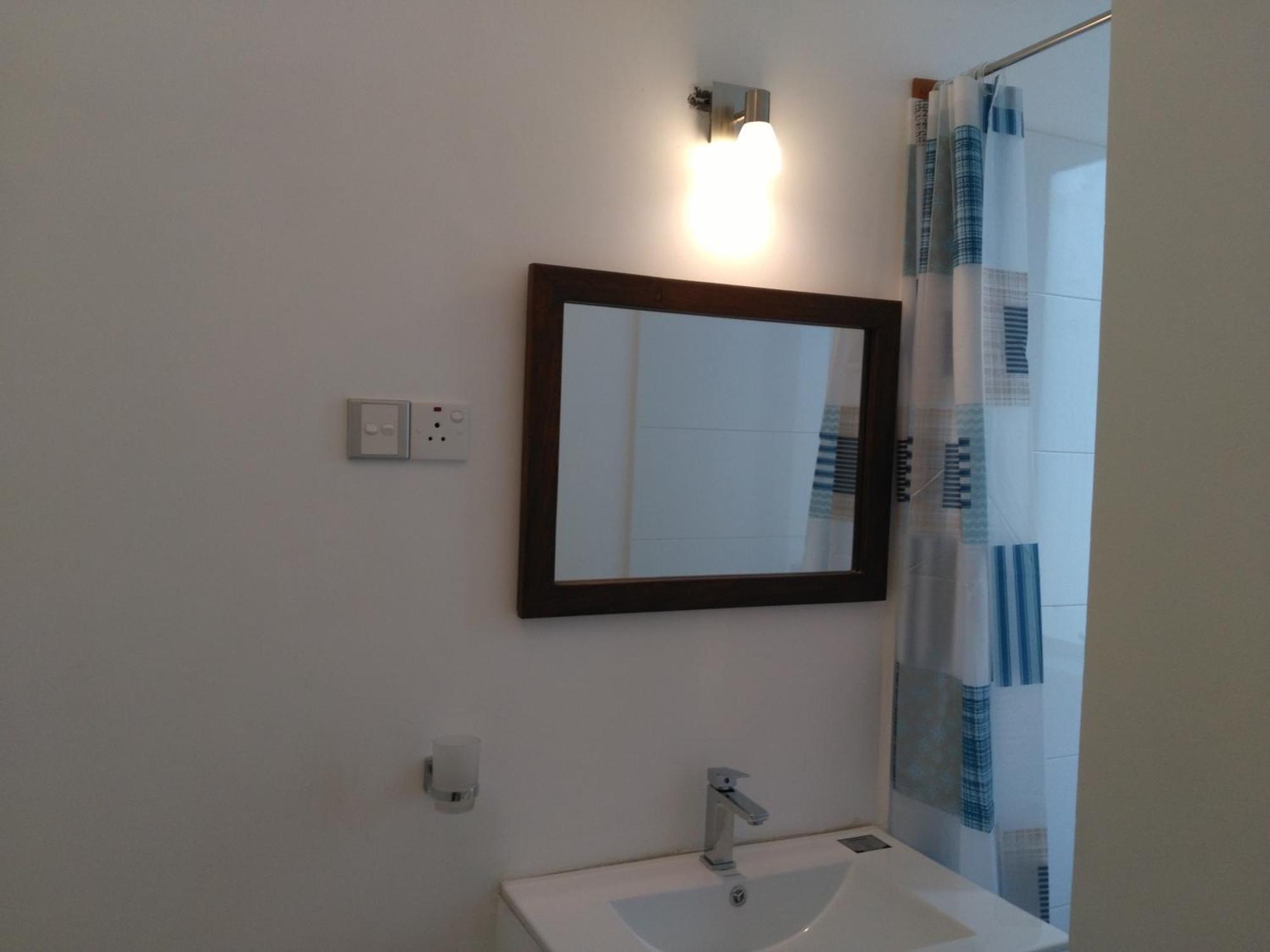 West Inn Colombo Luaran gambar
