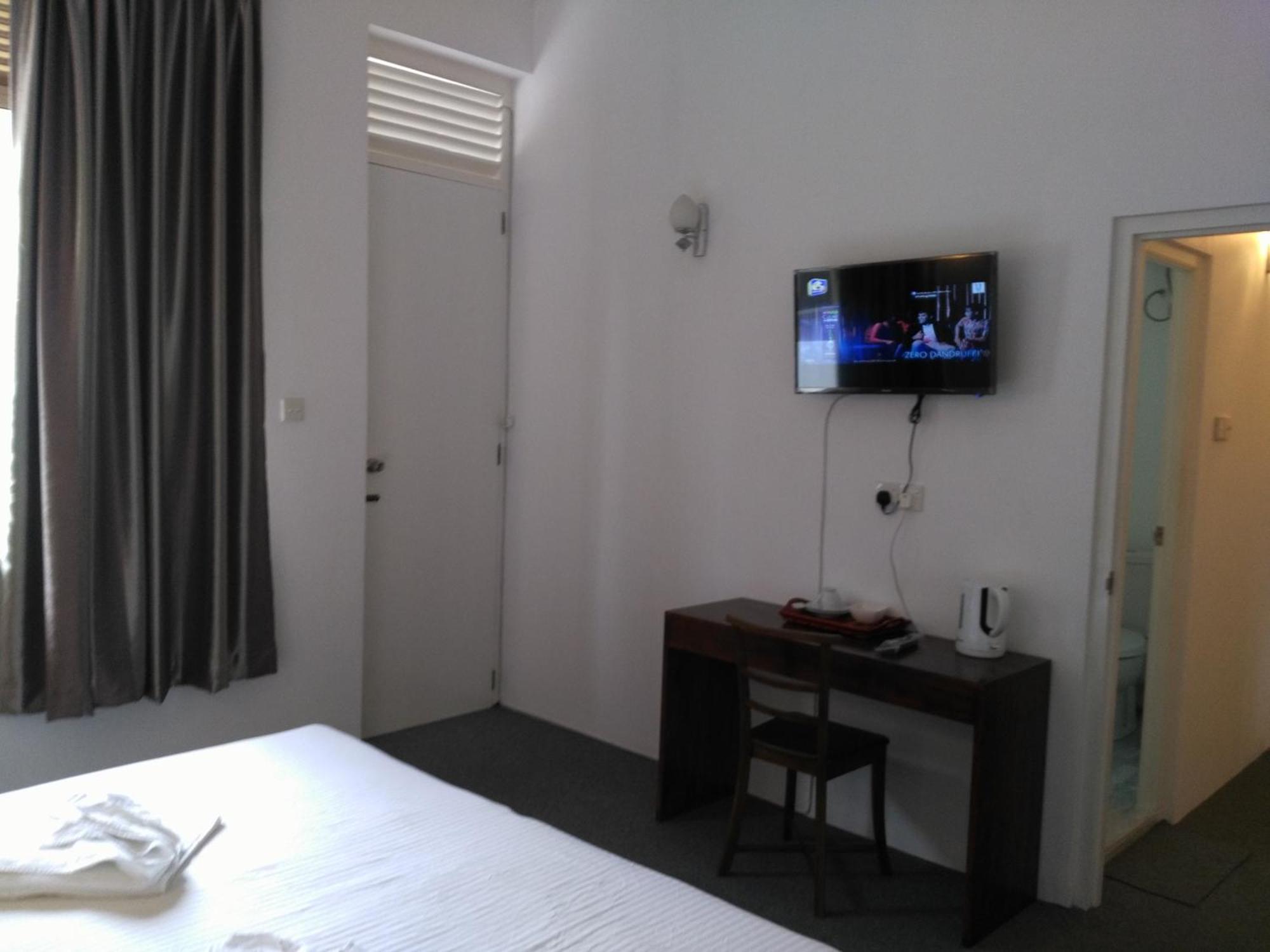 West Inn Colombo Luaran gambar