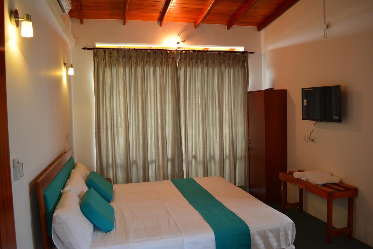 West Inn Colombo Luaran gambar