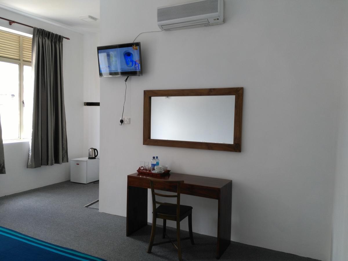 West Inn Colombo Luaran gambar