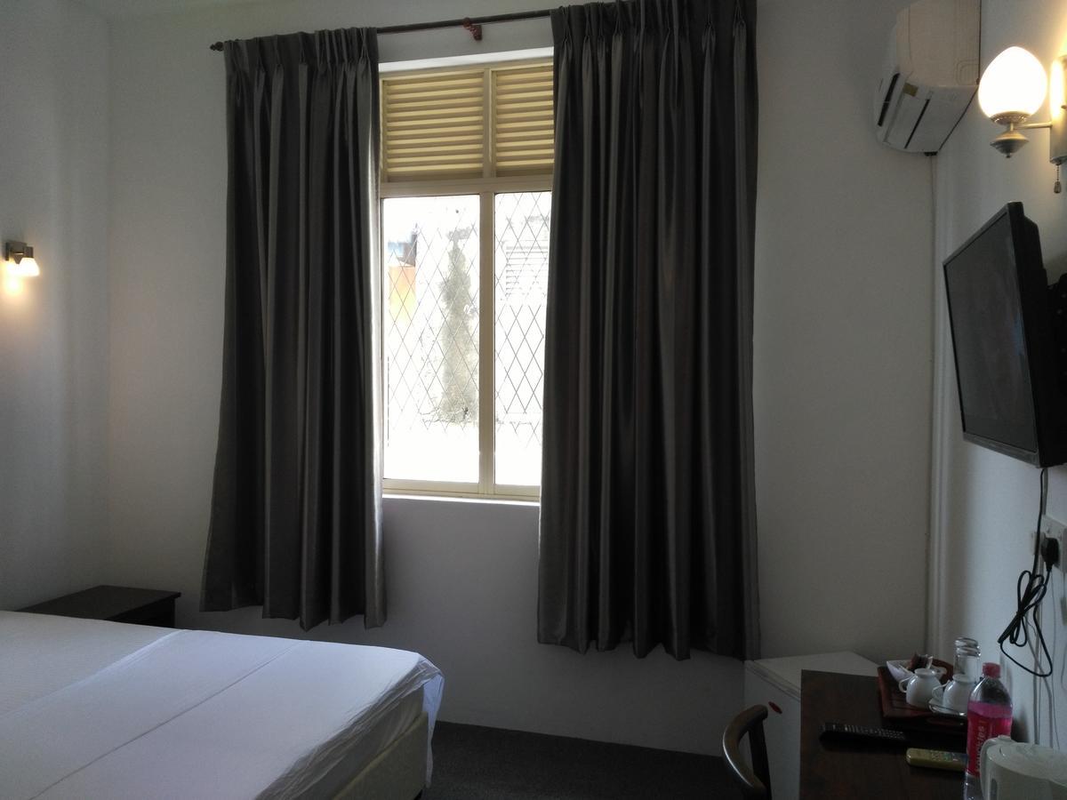 West Inn Colombo Luaran gambar