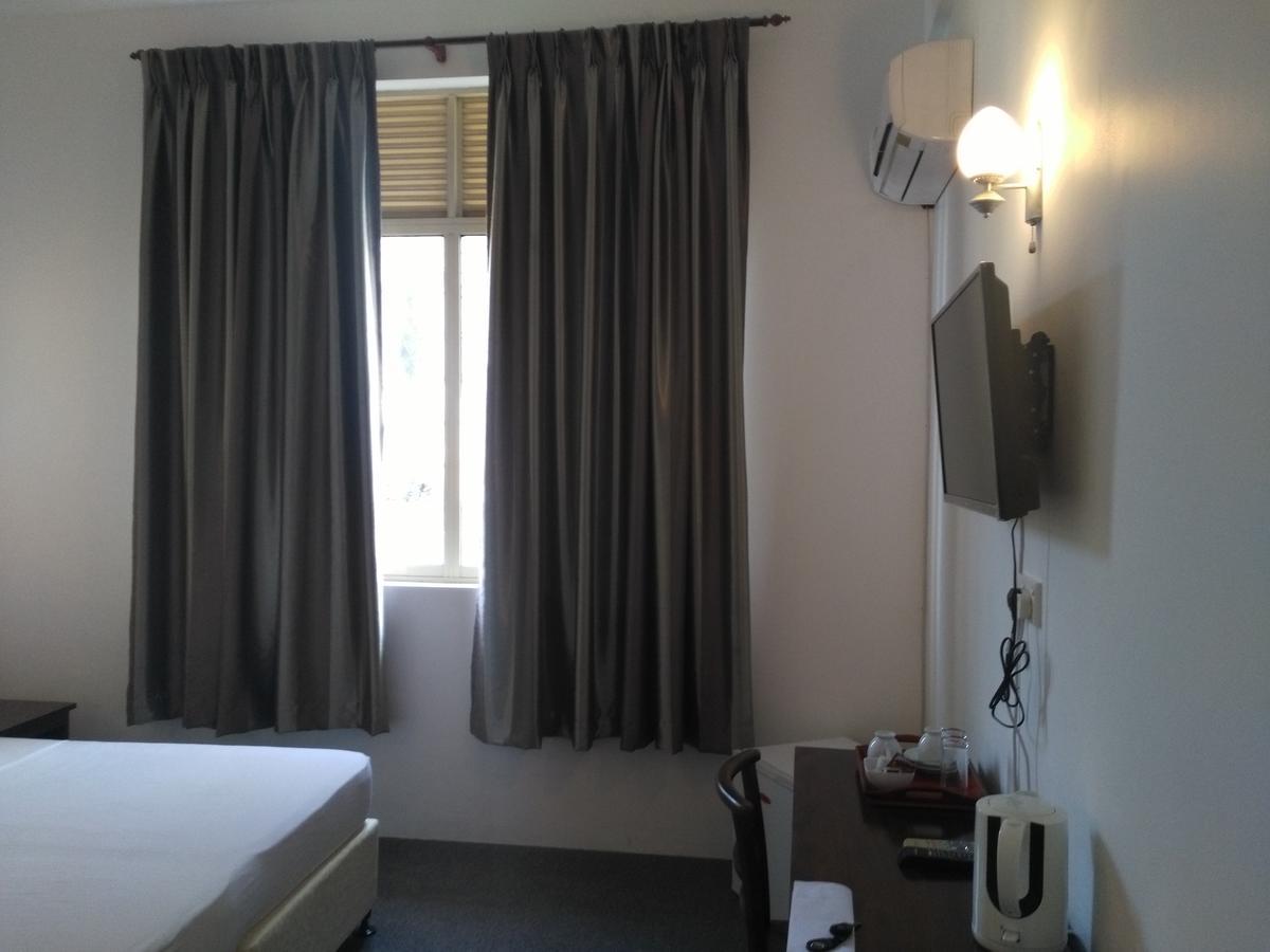 West Inn Colombo Luaran gambar