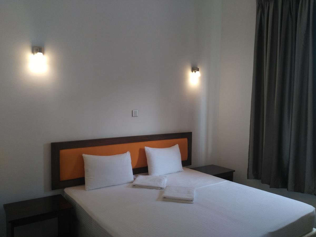West Inn Colombo Luaran gambar